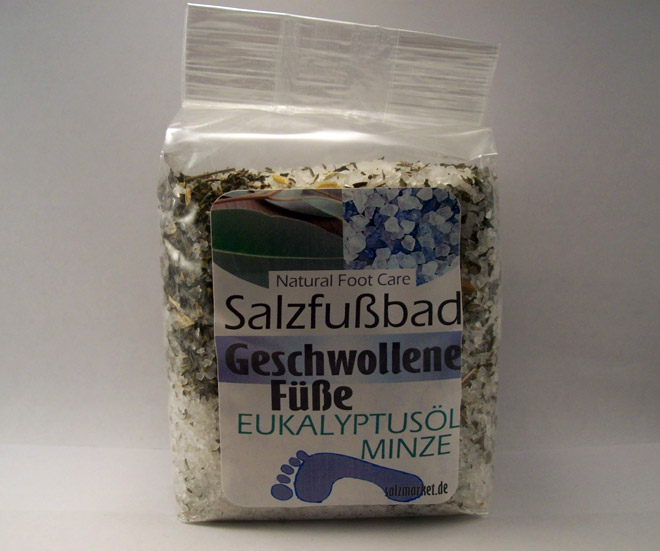 Bild von Salzfußbad für geschwollene Füße